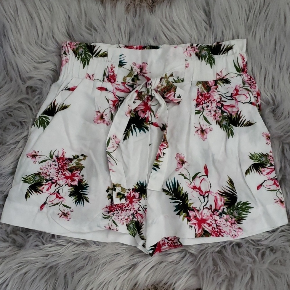 Paperbag Shorts